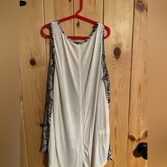 Loft Outlet Tank Top - Picture 2 of 3
